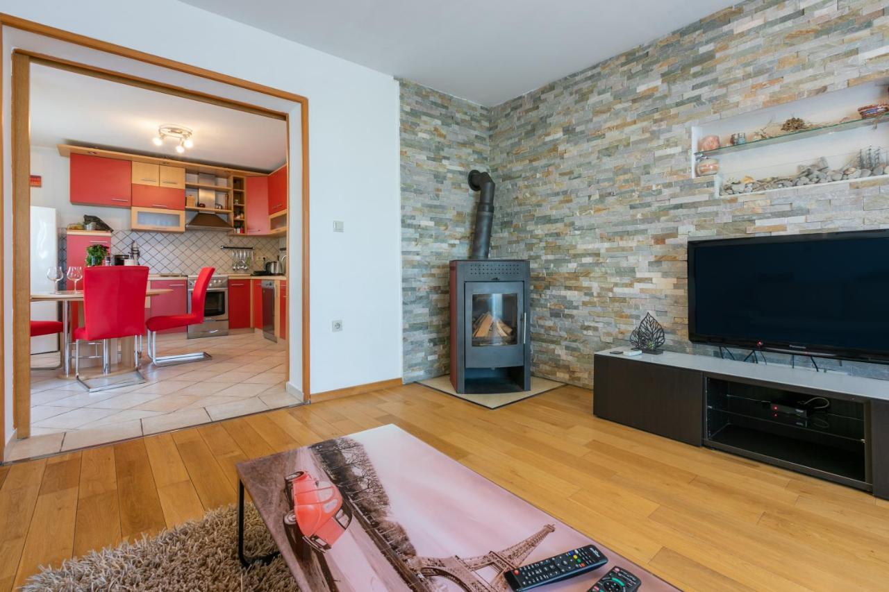 Apartments Kira Crikvenica Eksteriør billede