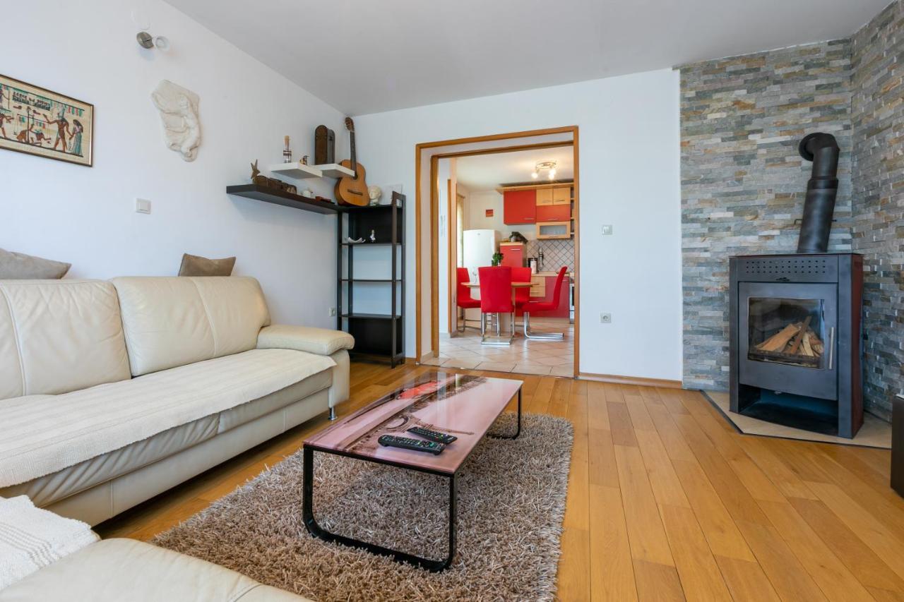 Apartments Kira Crikvenica Eksteriør billede