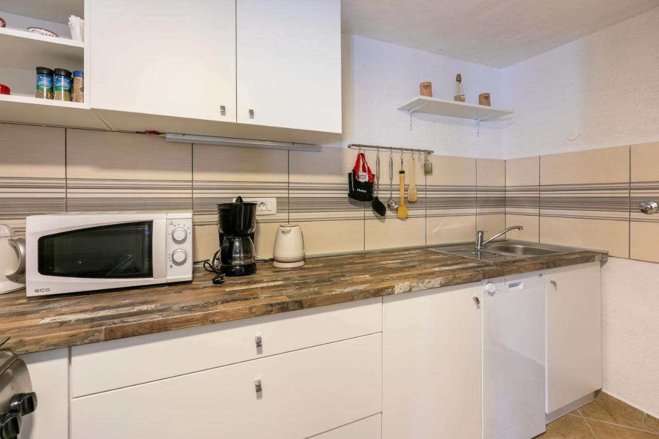 Apartments Kira Crikvenica Eksteriør billede