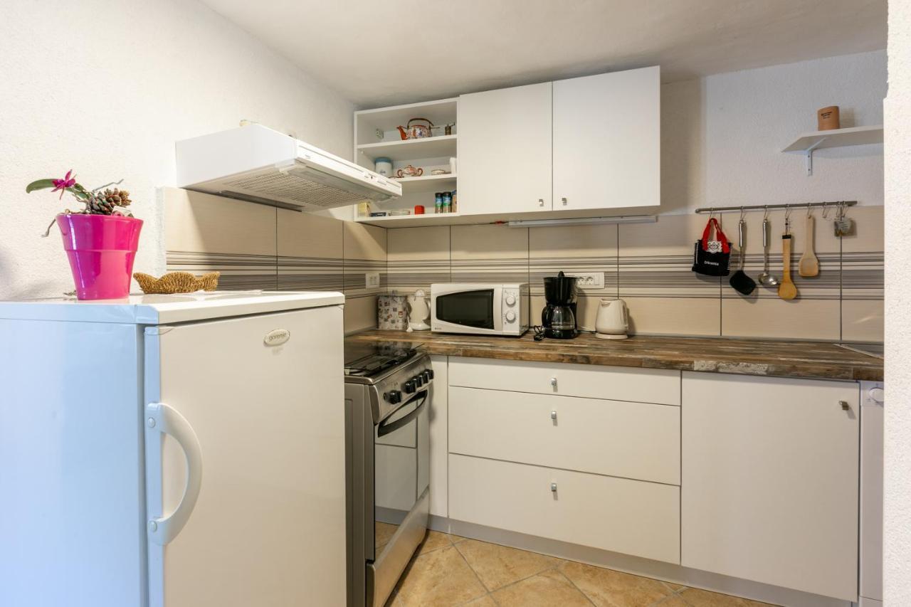 Apartments Kira Crikvenica Eksteriør billede